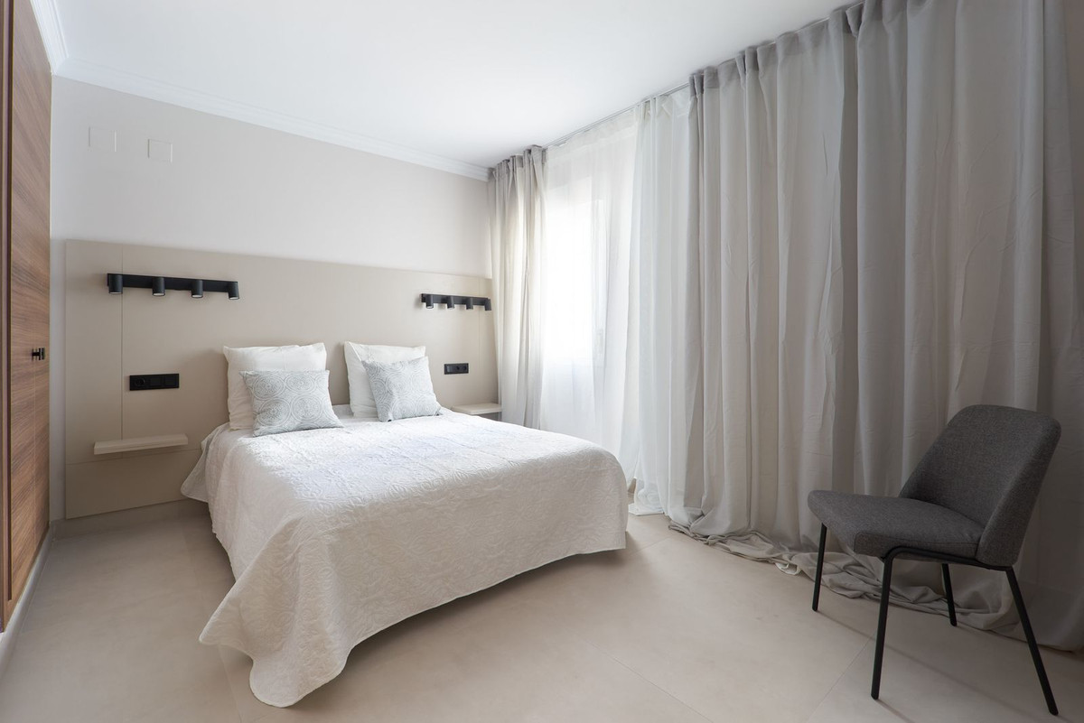 3 Bedroom Apartment for Sale in San Pedro de Alcántara — view 18