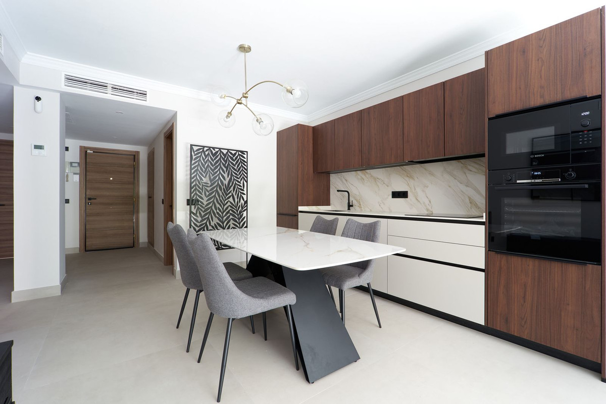 3 Bedroom Apartment for Sale in San Pedro de Alcántara — view 10