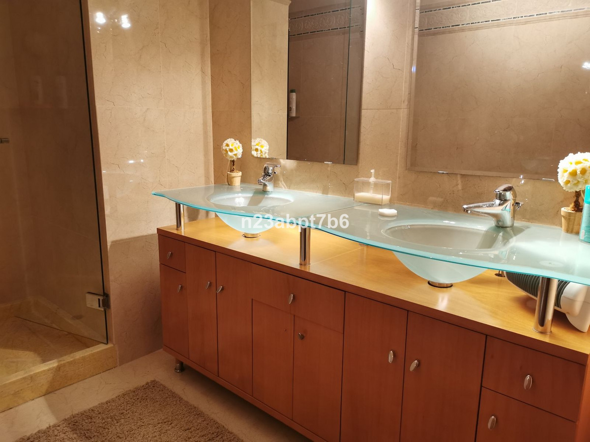 3 Bedroom Apartment for Sale in Aloha — 7