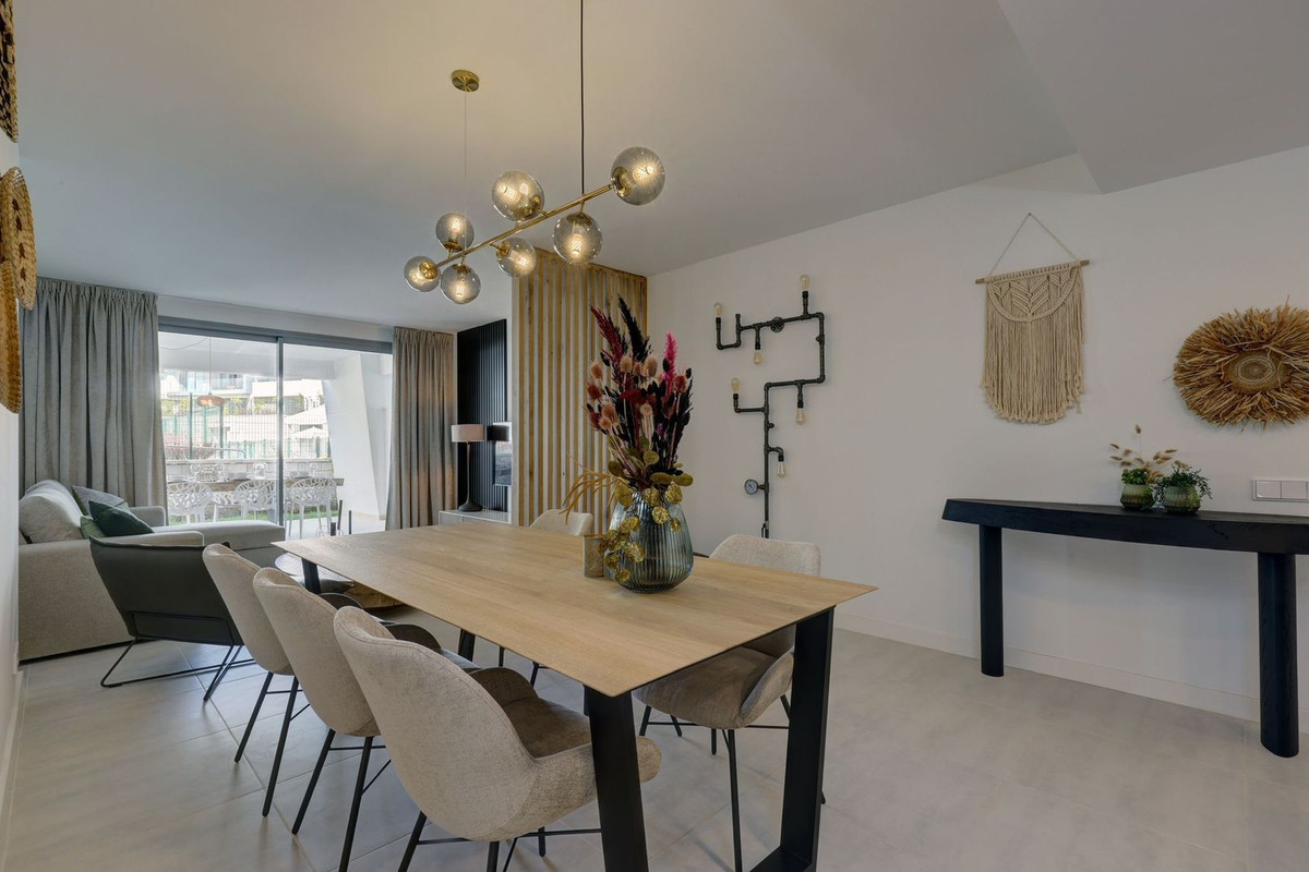 2 Bedroom Apartment for Sale in Estepona — 4