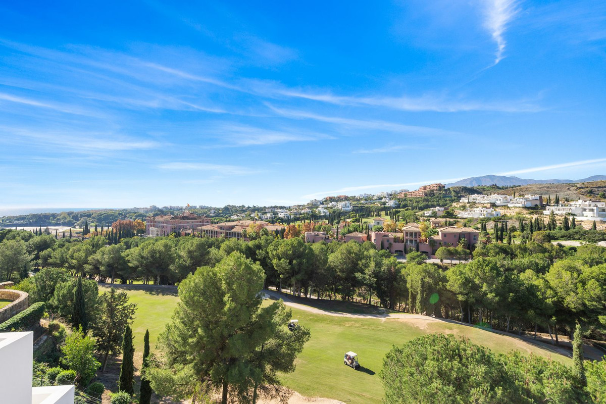 3 Bedroom Apartment for Sale in Los Flamingos — 2