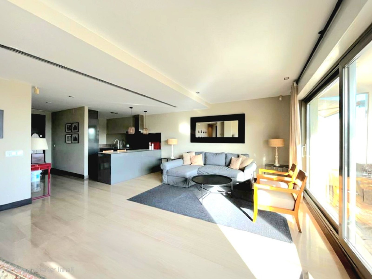 1 Bedroom Apartment for Sale in Benahavís — 2