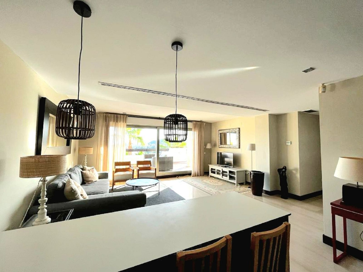 1 Bedroom Apartment for Sale in Benahavís — 5