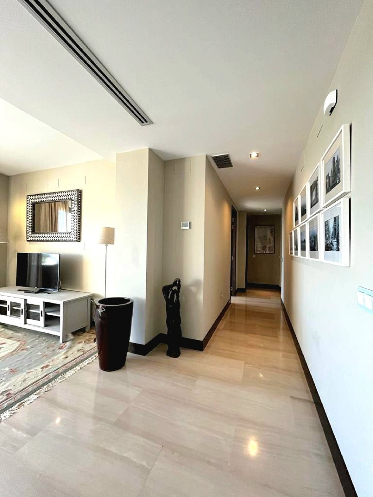 1 Bedroom Apartment for Sale in Benahavís — 7
