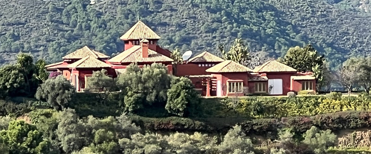 5 Bedroom Villa for Sale in La Zagaleta — 2