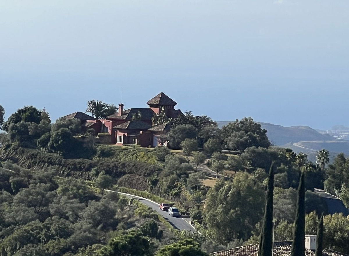 5 Bedroom Villa for Sale in La Zagaleta — 4