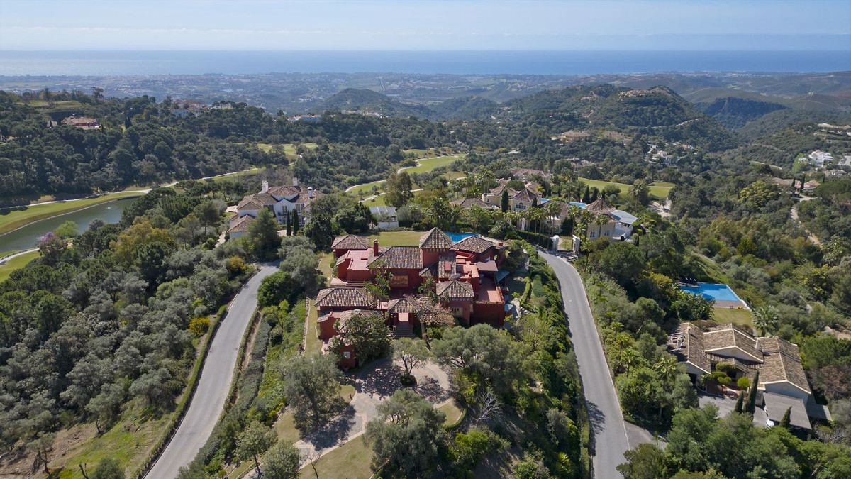 5 Bedroom Villa for Sale in La Zagaleta — 7