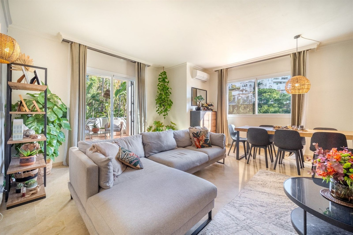 3 Bedroom Apartment for Sale in La Quinta — 2