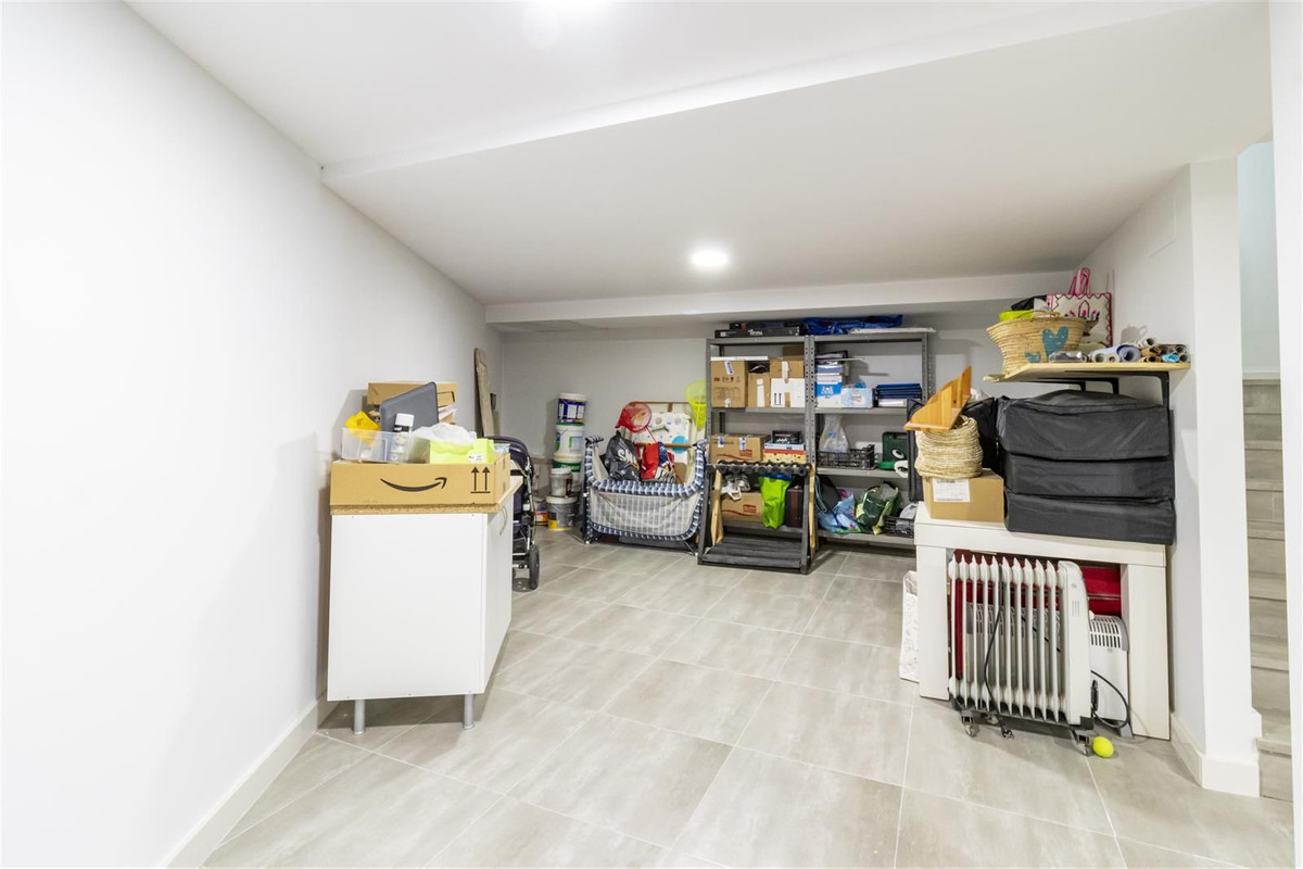 3 Bedroom Villa for Sale in San Pedro de Alcántara — view 13