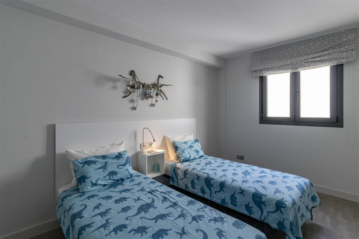 3 Bedroom Villa for Sale in San Pedro de Alcántara — view 19