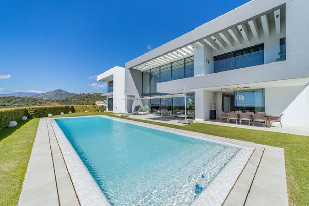 5 Bedroom Villa for Sale in Los Arqueros