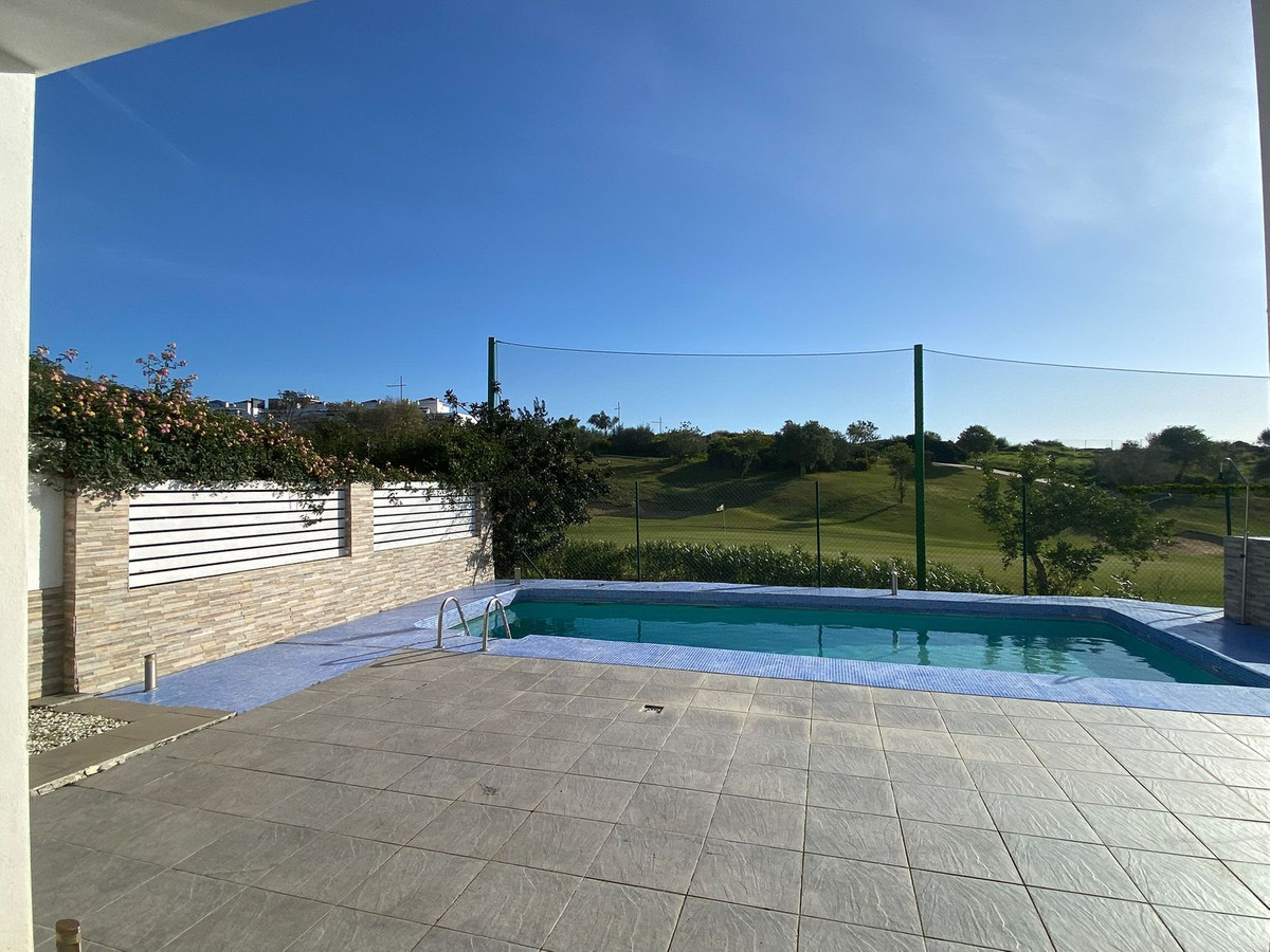 5 Bedroom Villa for Sale in Valle Romano — 2