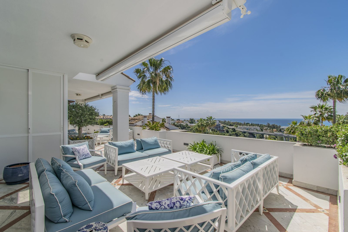 4 Bedroom Apartment for Sale in Sierra Blanca