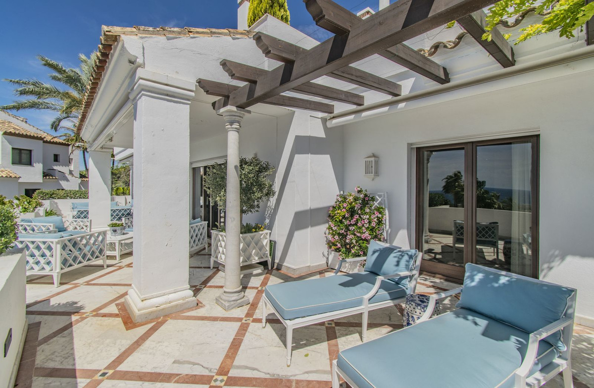 4 Bedroom Apartment for Sale in Sierra Blanca — 3