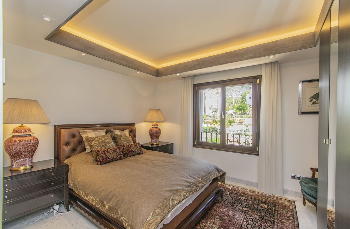 4 Bedroom Apartment for Sale in Sierra Blanca — 6