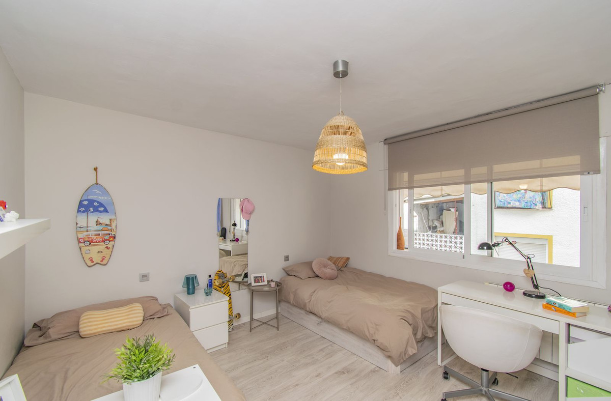4 Bedroom Apartment for Sale in Marbella — 7