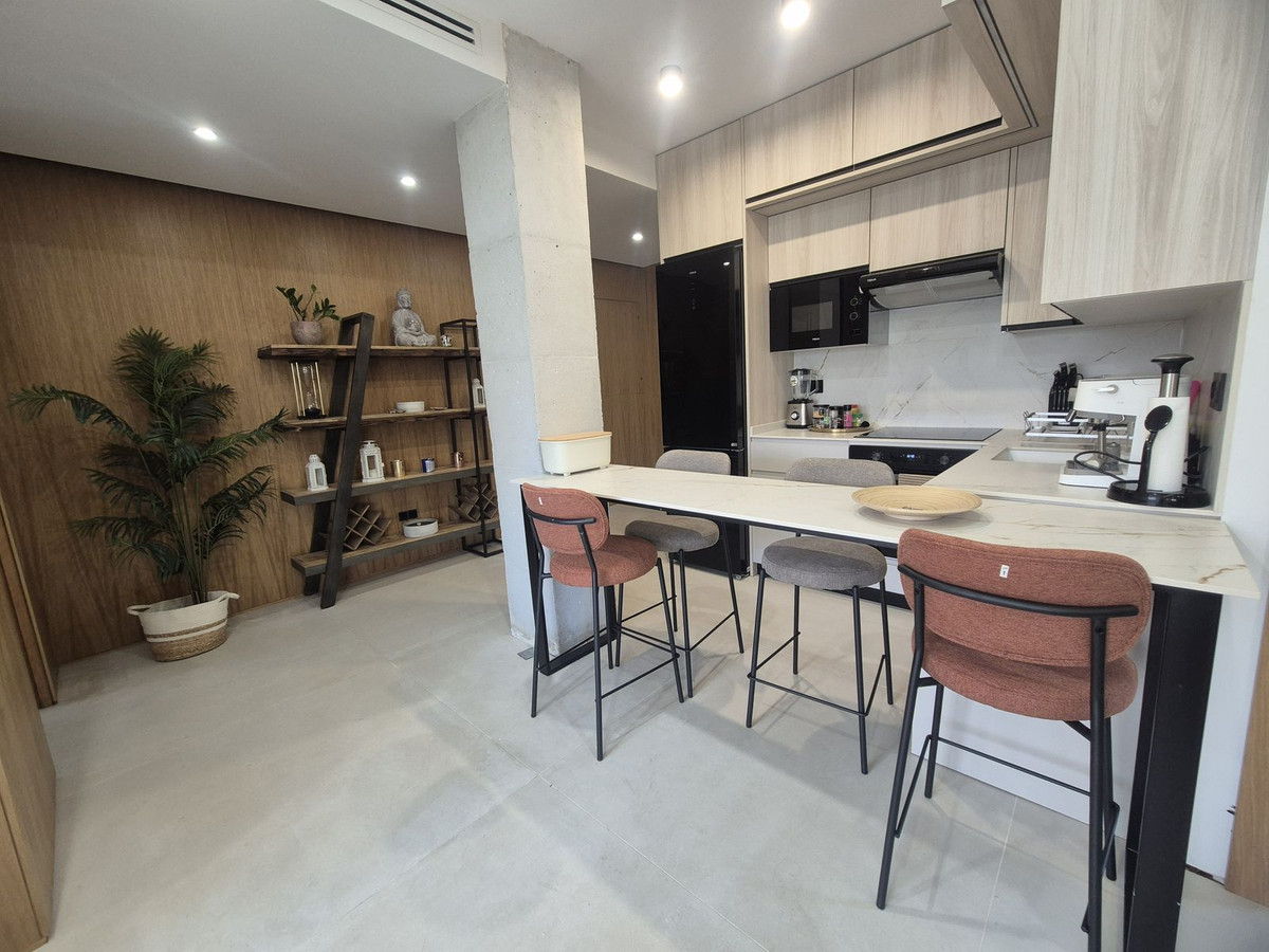 2 Bedroom Apartment for Sale in Puerto Banús