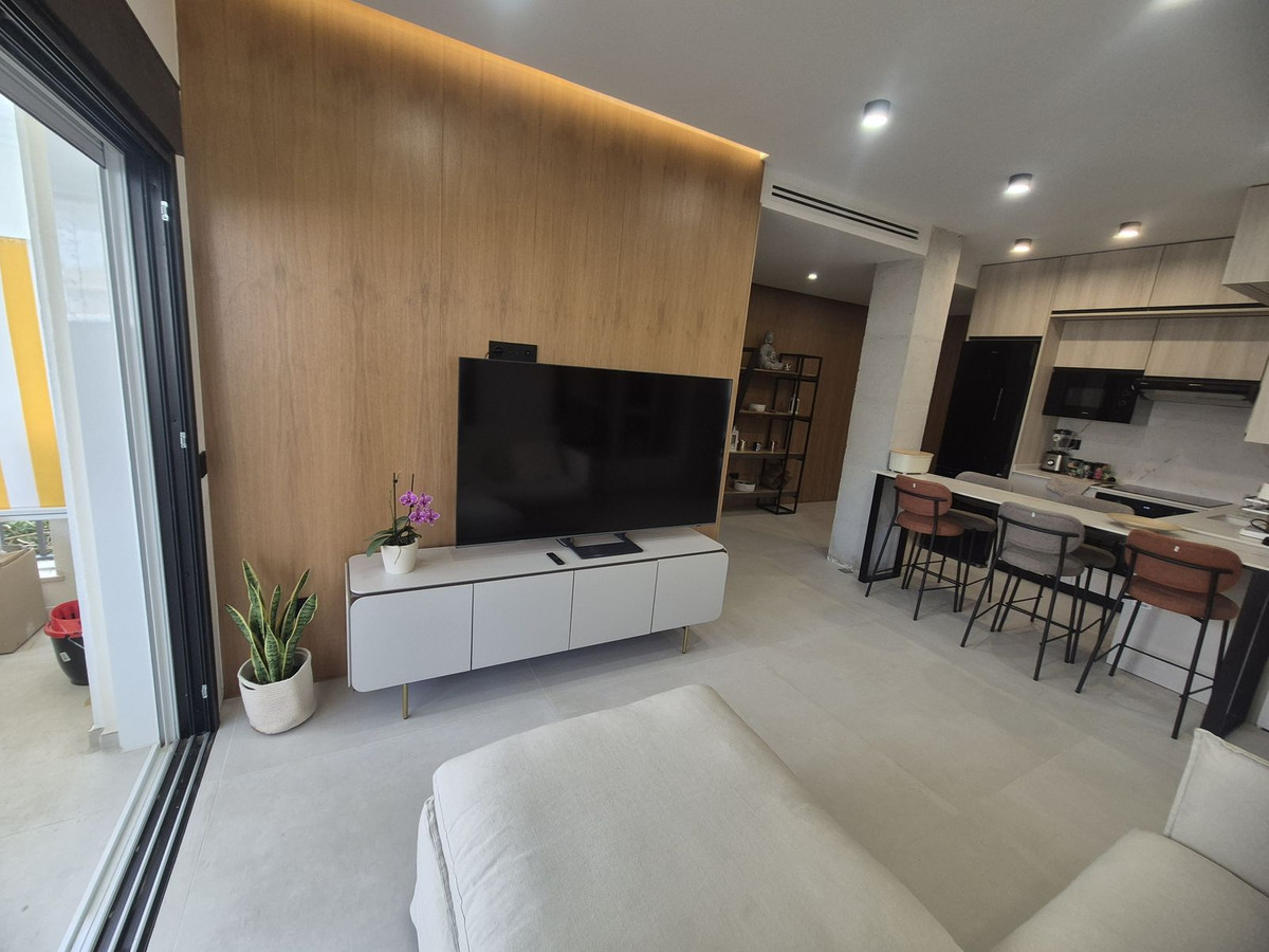 2 Bedroom Apartment for Sale in Puerto Banús — view 19