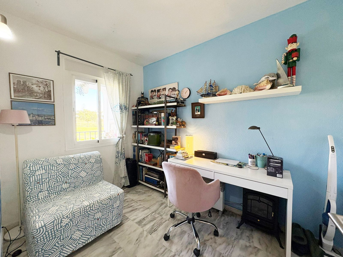3 Bedroom Villa for Sale in Bel Air — view 16