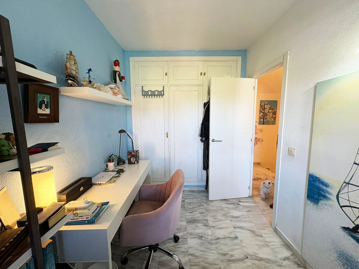3 Bedroom Villa for Sale in Bel Air — view 17