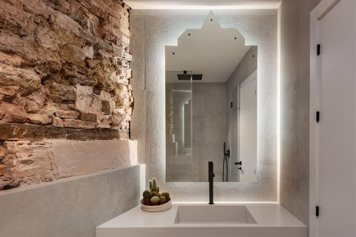 5 Bedroom Villa for Sale in Marbella — 6
