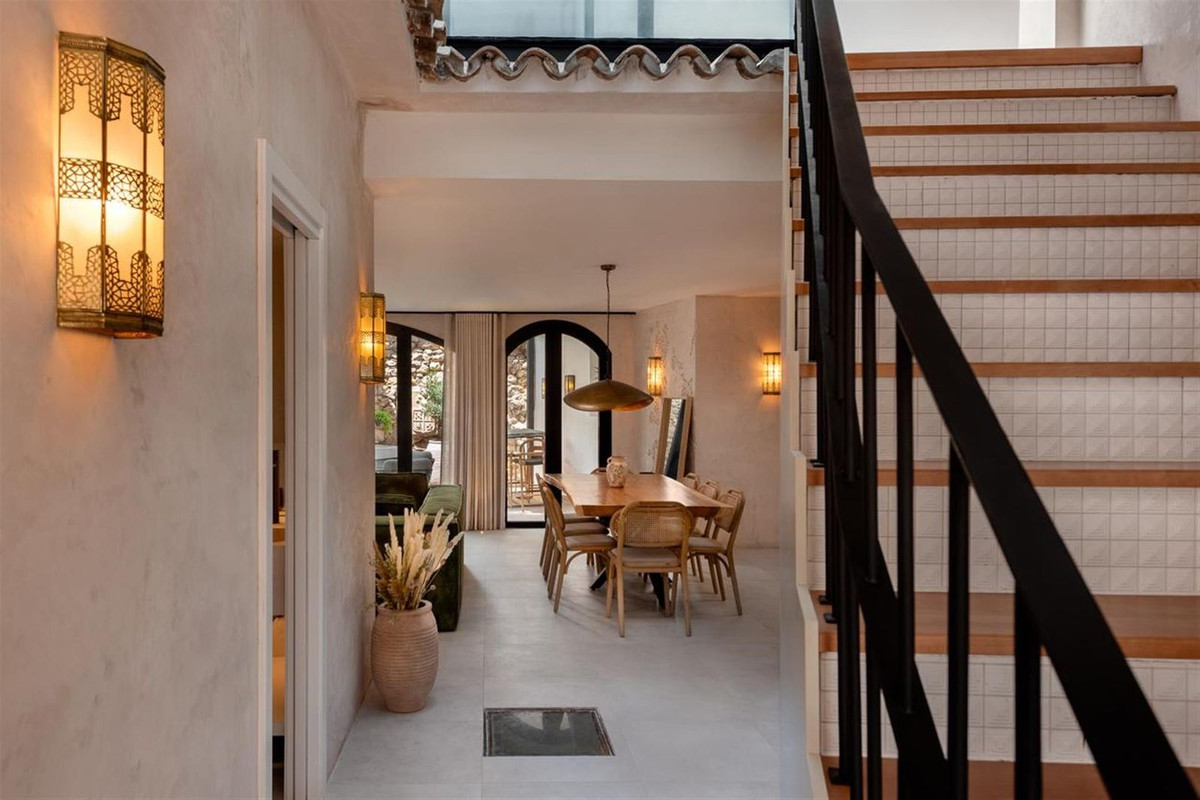5 Bedroom Villa for Sale in Marbella — 9