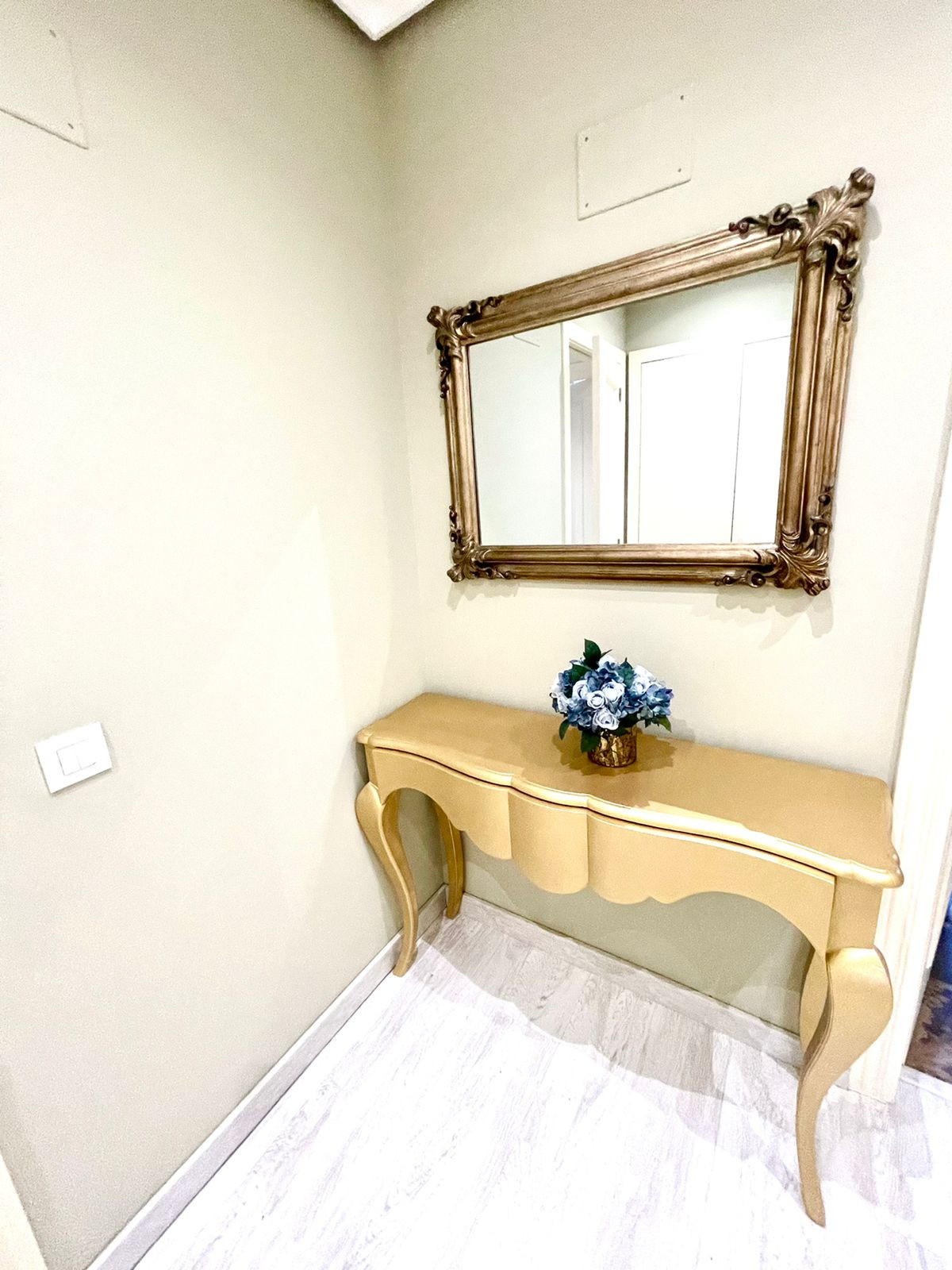 2 Bedroom Apartment for Sale in Benahavís — 9