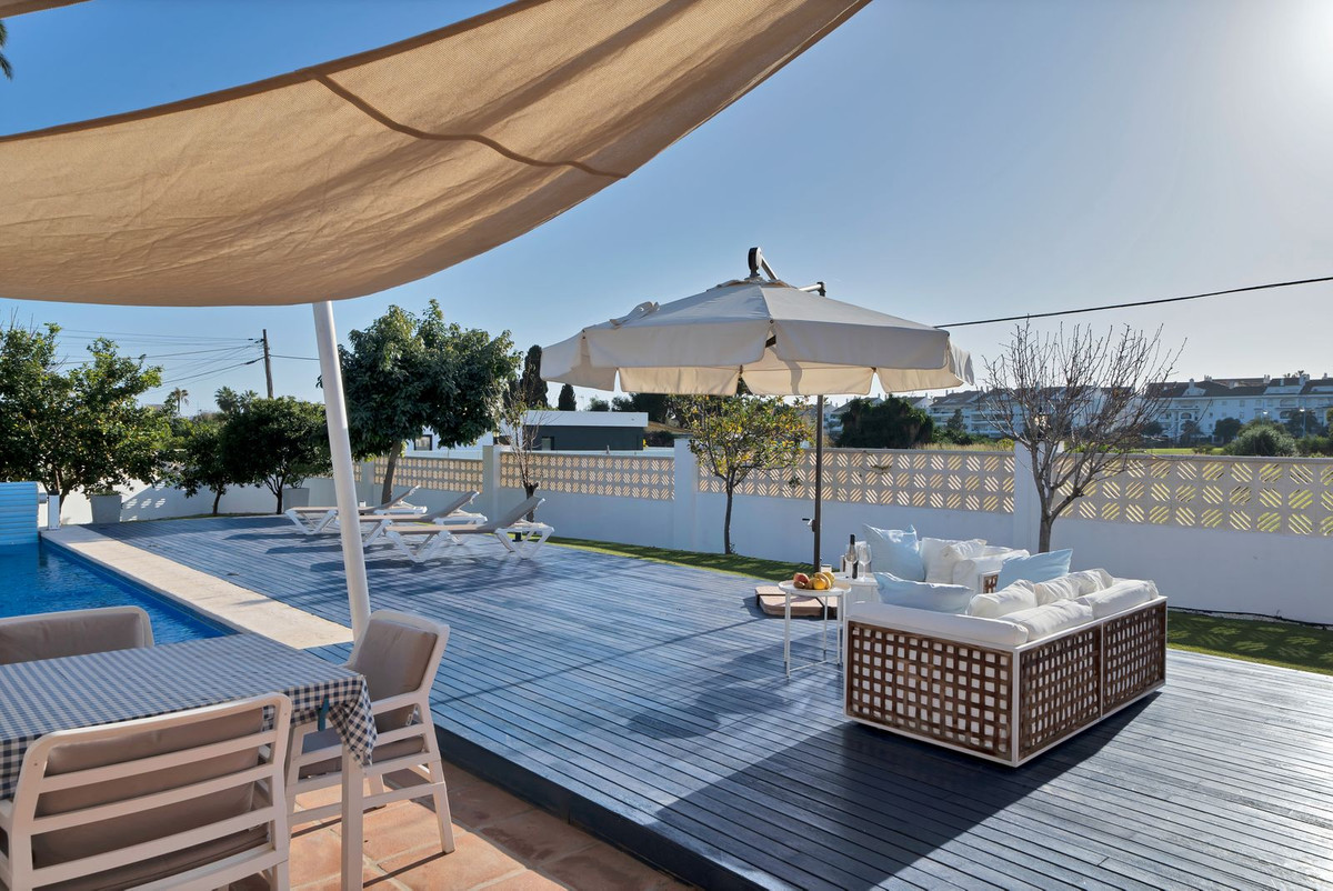 4 Bedroom Villa for Sale in San Pedro de Alcántara — view 13