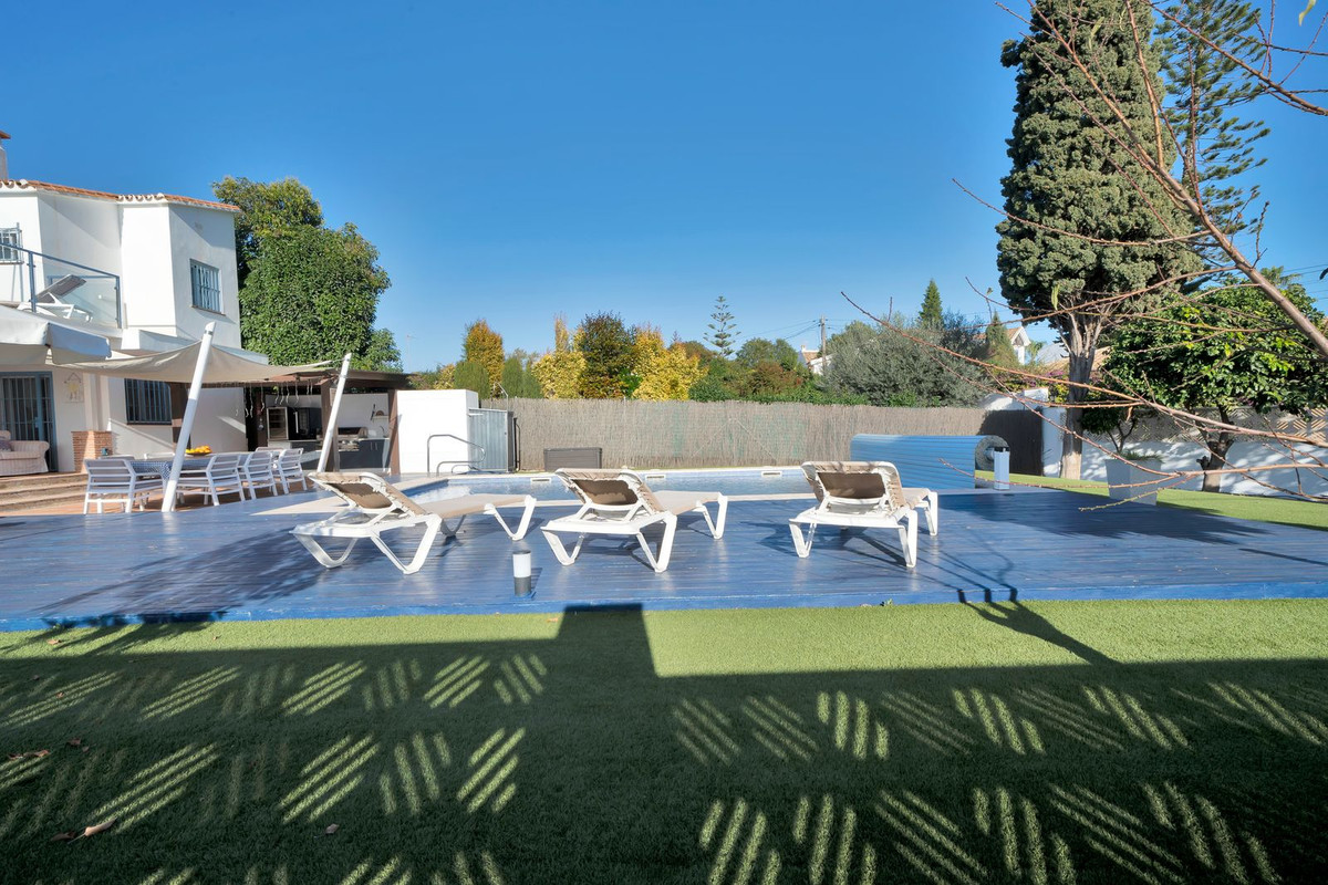 4 Bedroom Villa for Sale in San Pedro de Alcántara — 9