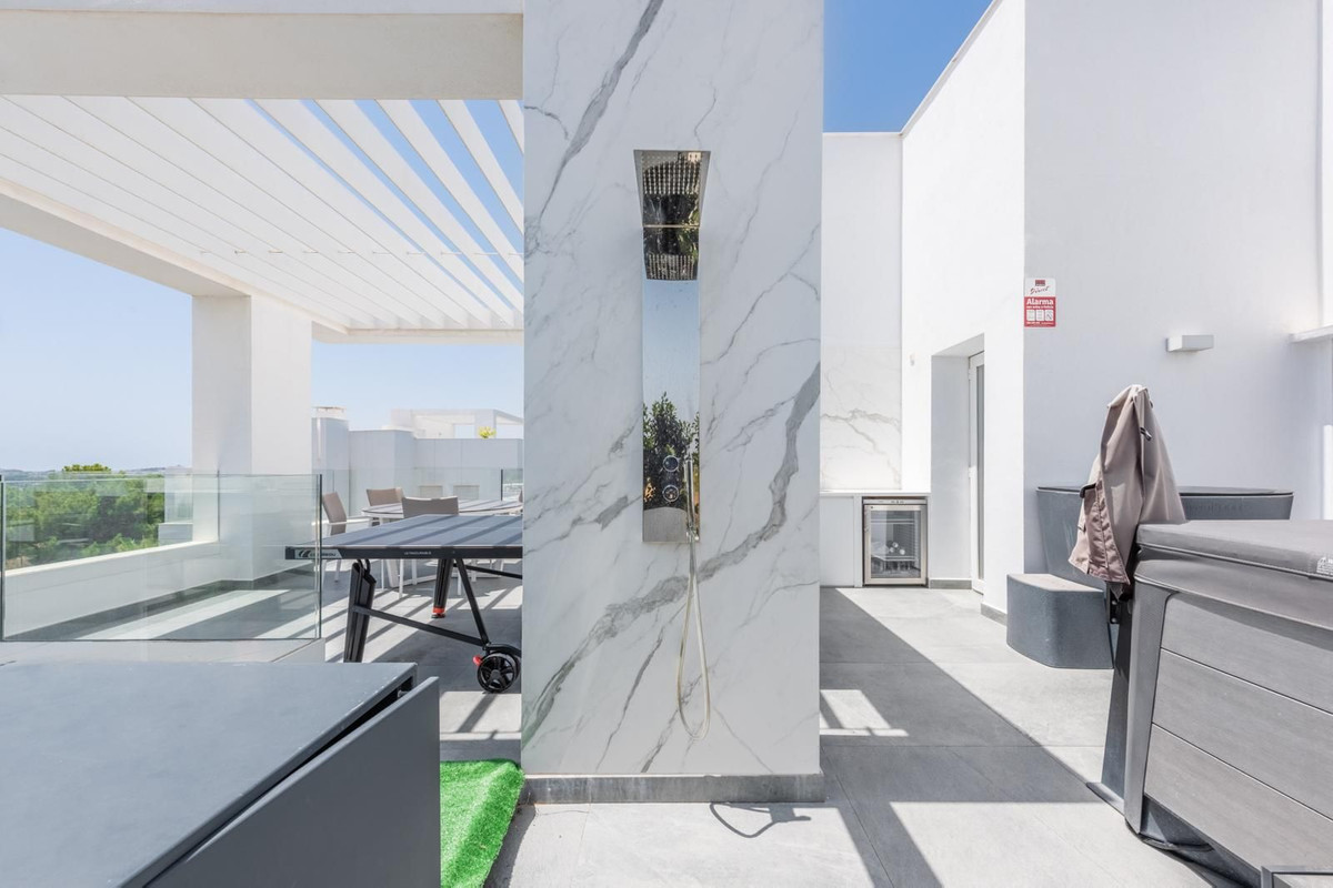3 Bedroom Apartment for Sale in La Quinta — view 10