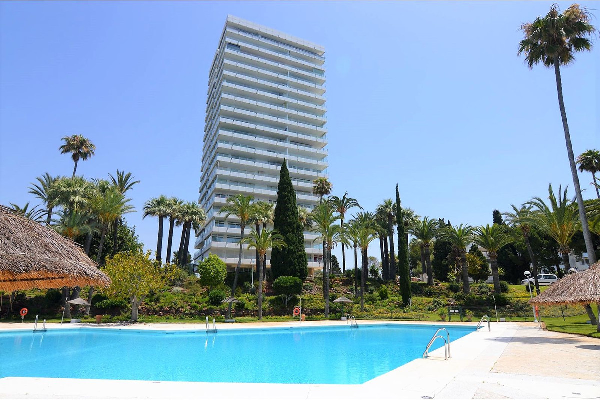 3 Bedroom Apartment for Sale in Marbella