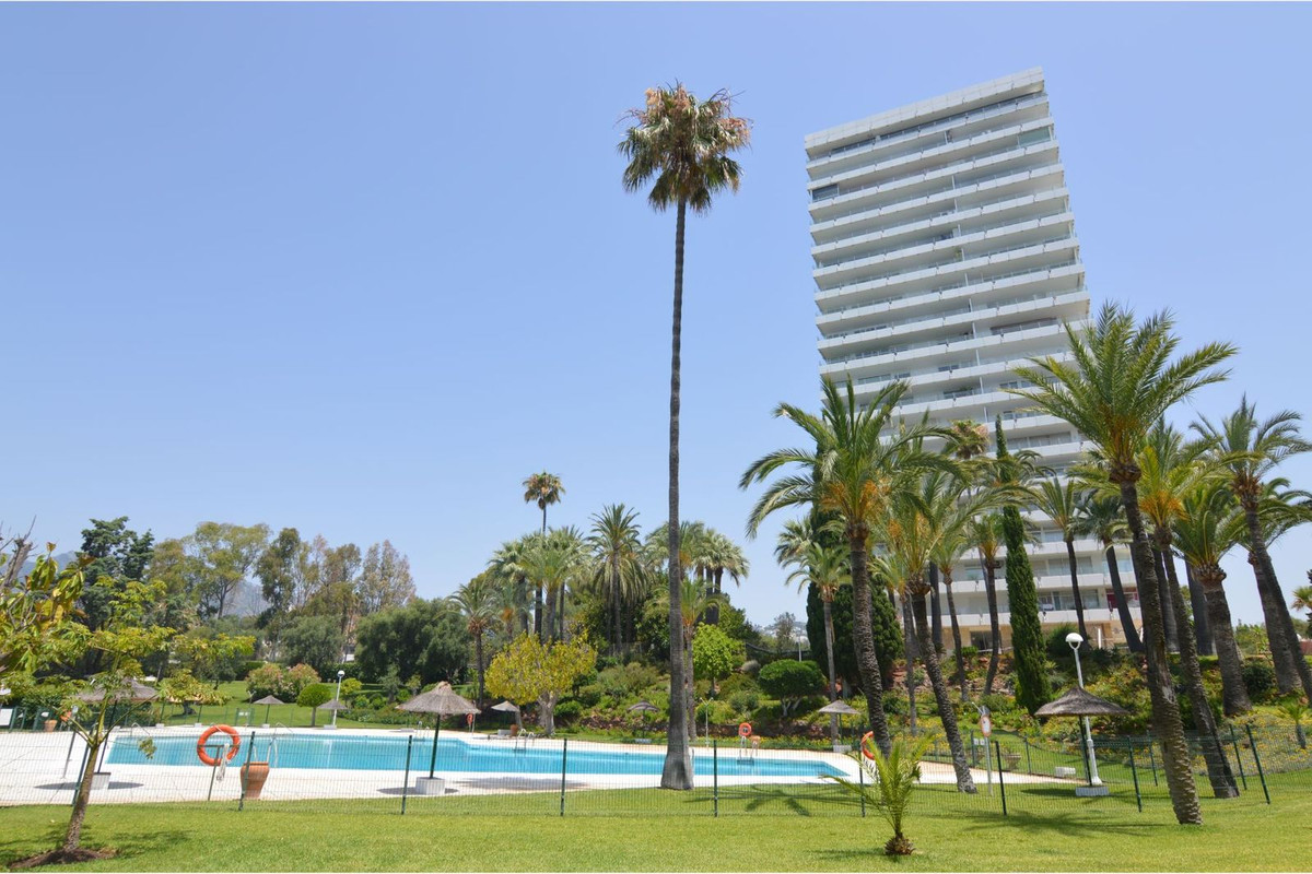 3 Bedroom Apartment for Sale in Marbella — 2