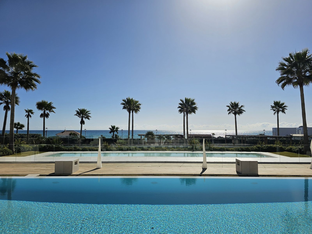 4 Bedroom Villa for Sale in New Golden Mile — view 11
