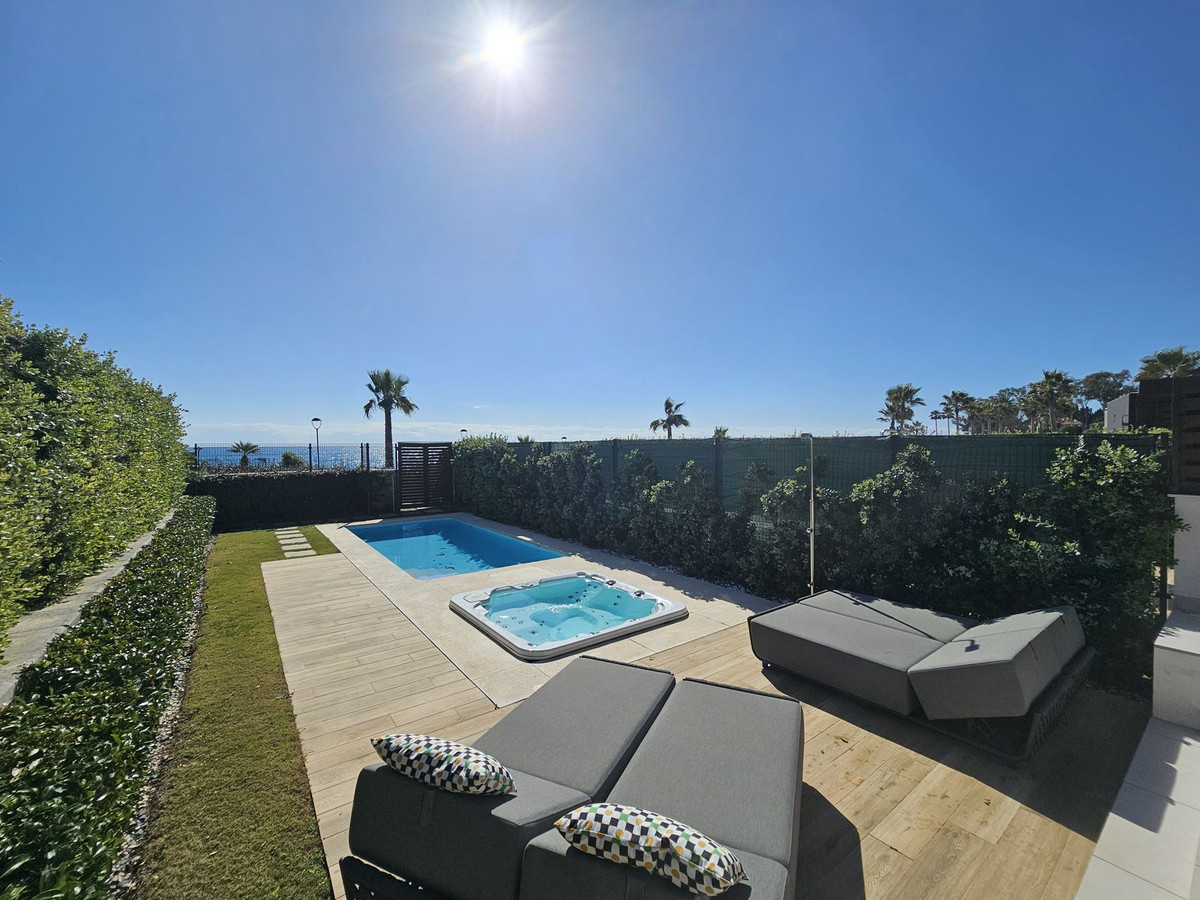 4 Bedroom Villa for Sale in New Golden Mile — 3
