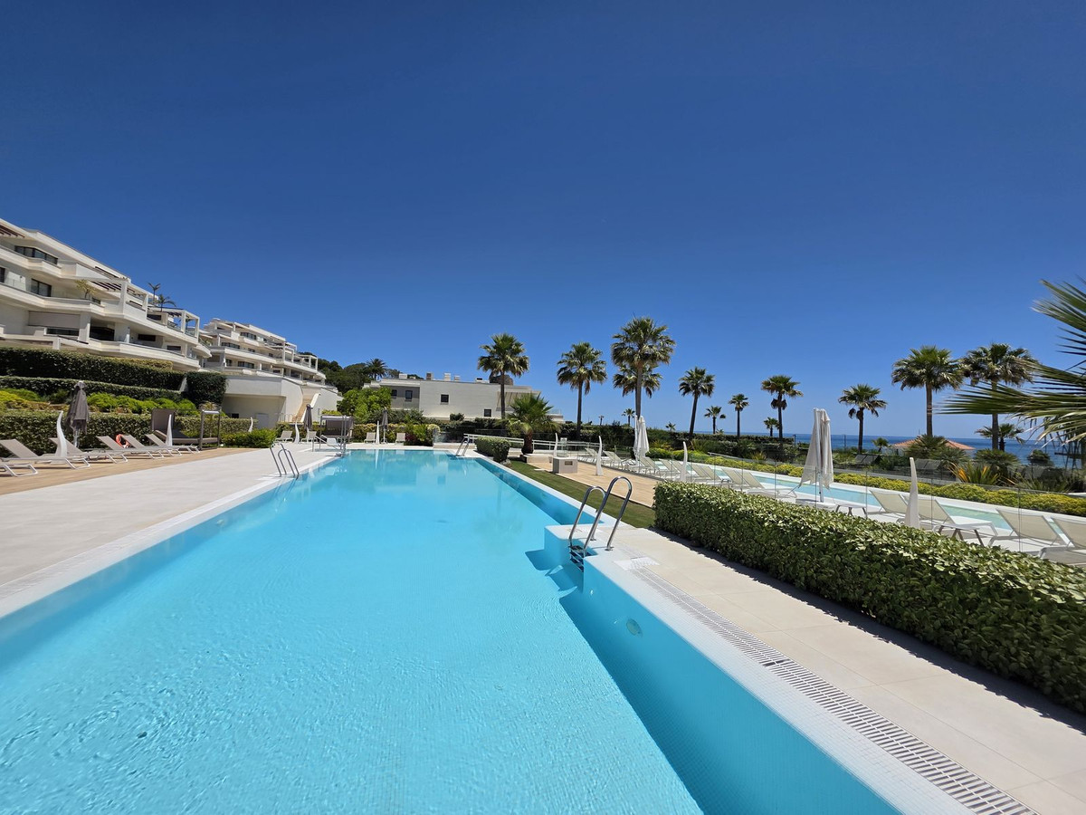 4 Bedroom Villa for Sale in New Golden Mile — view 10