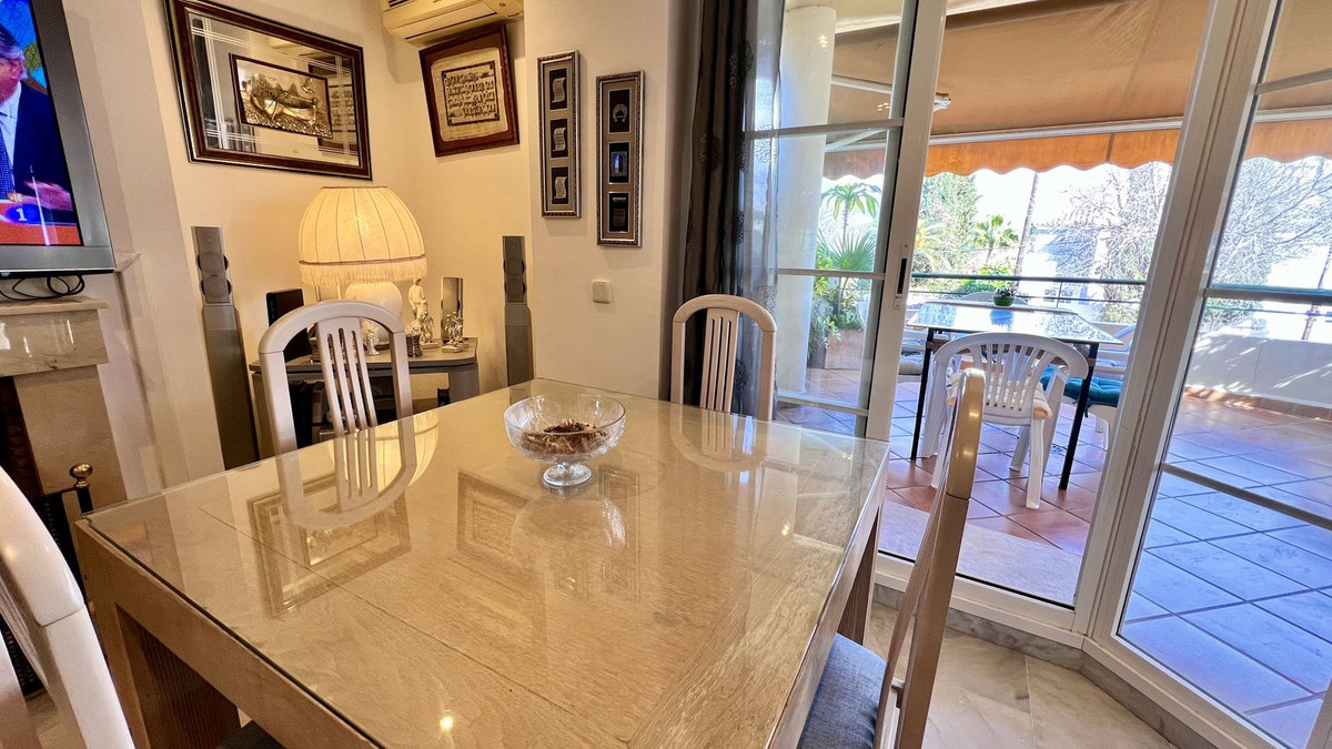 3 Bedroom Apartment for Sale in Nueva Andalucía — 3