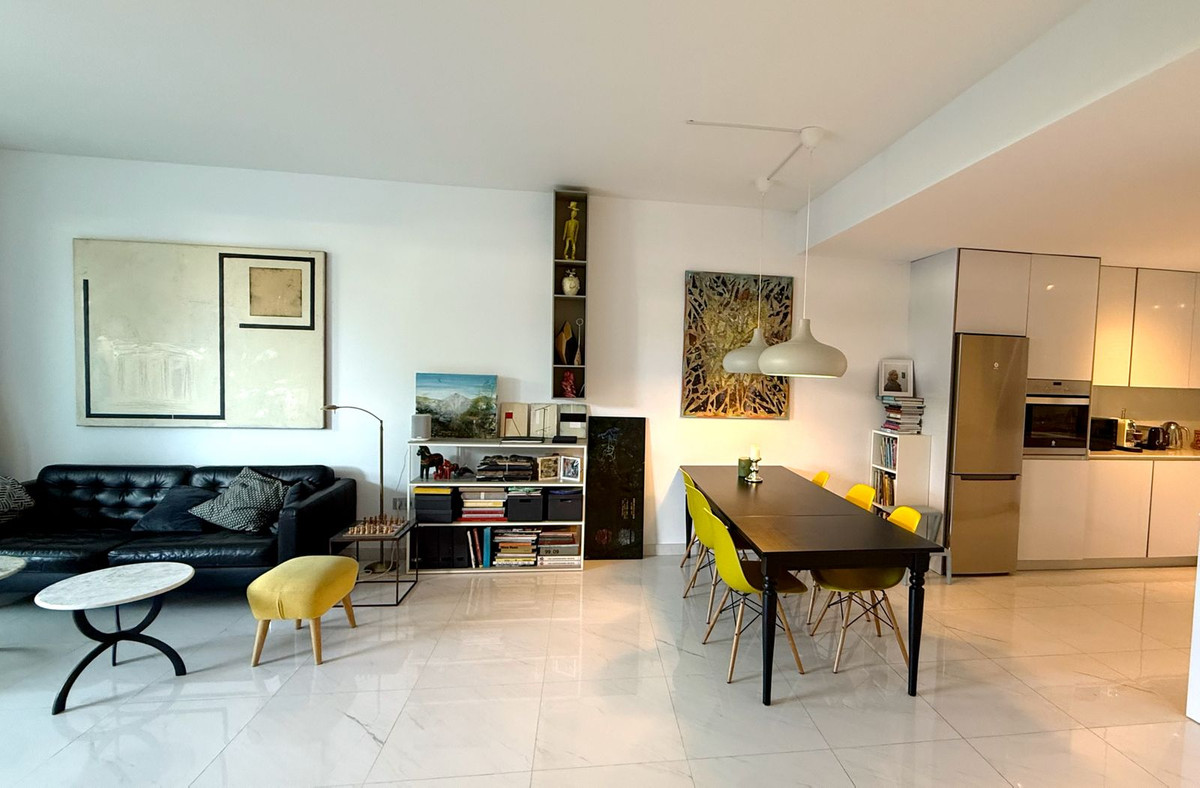 3 Bedroom Apartment for Sale in Bel Air — 2