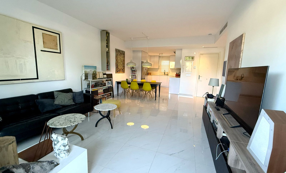 3 Bedroom Apartment for Sale in Bel Air — 4