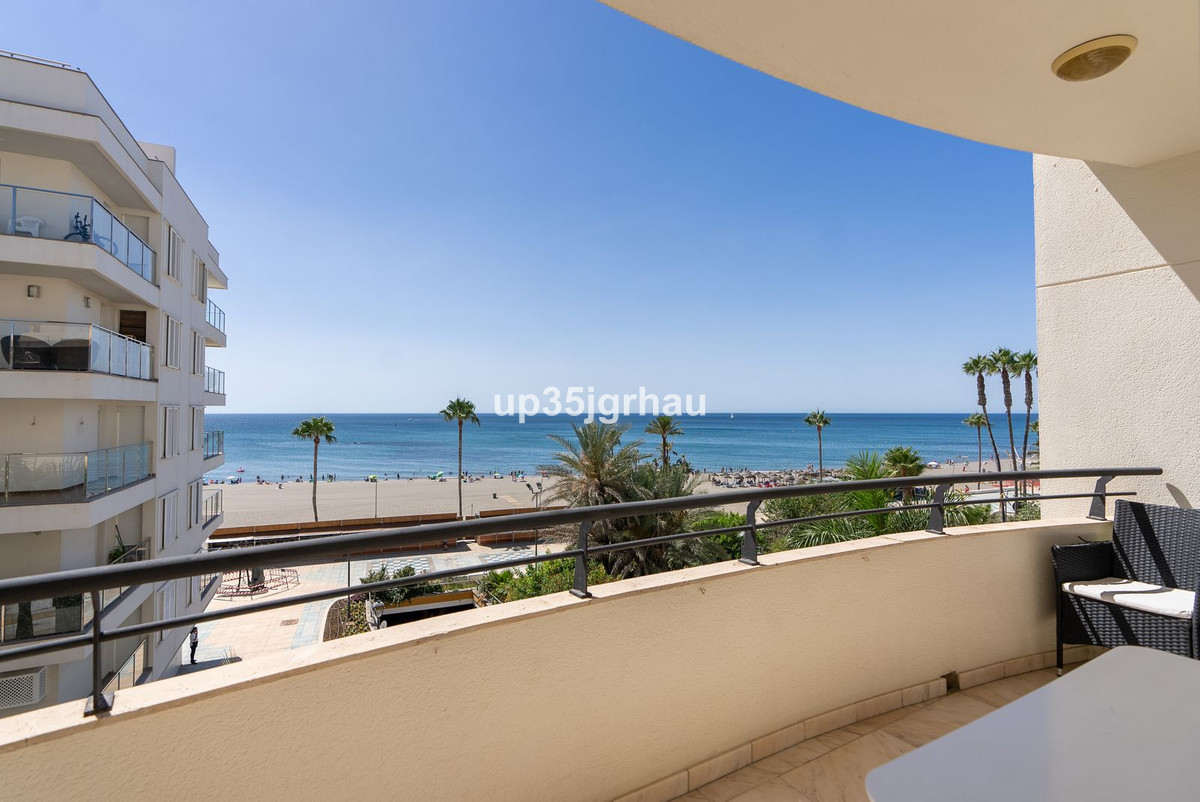 3 Bedroom Apartment for Sale in Estepona — 5