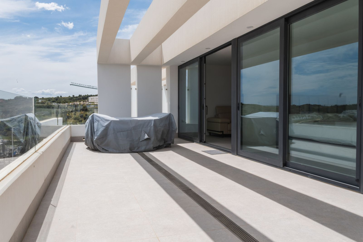 2 Bedroom Apartment for Sale in Estepona — 5