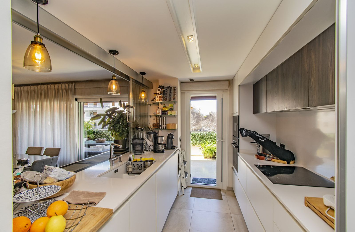 3 Bedroom Apartment for Sale in Marbella — 6