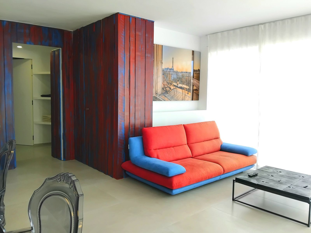 2 Bedroom Apartment for Sale in Puerto Banús