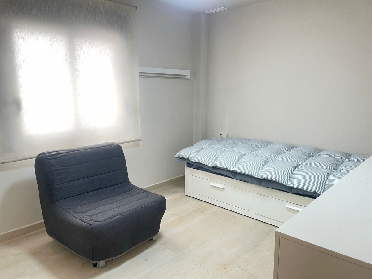 3 Bedroom Apartment for Sale in Estepona — 4