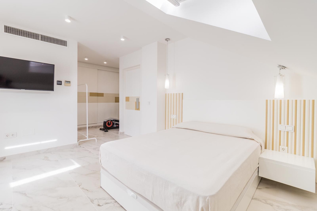3 Bedroom Villa for Sale in Estepona — view 10