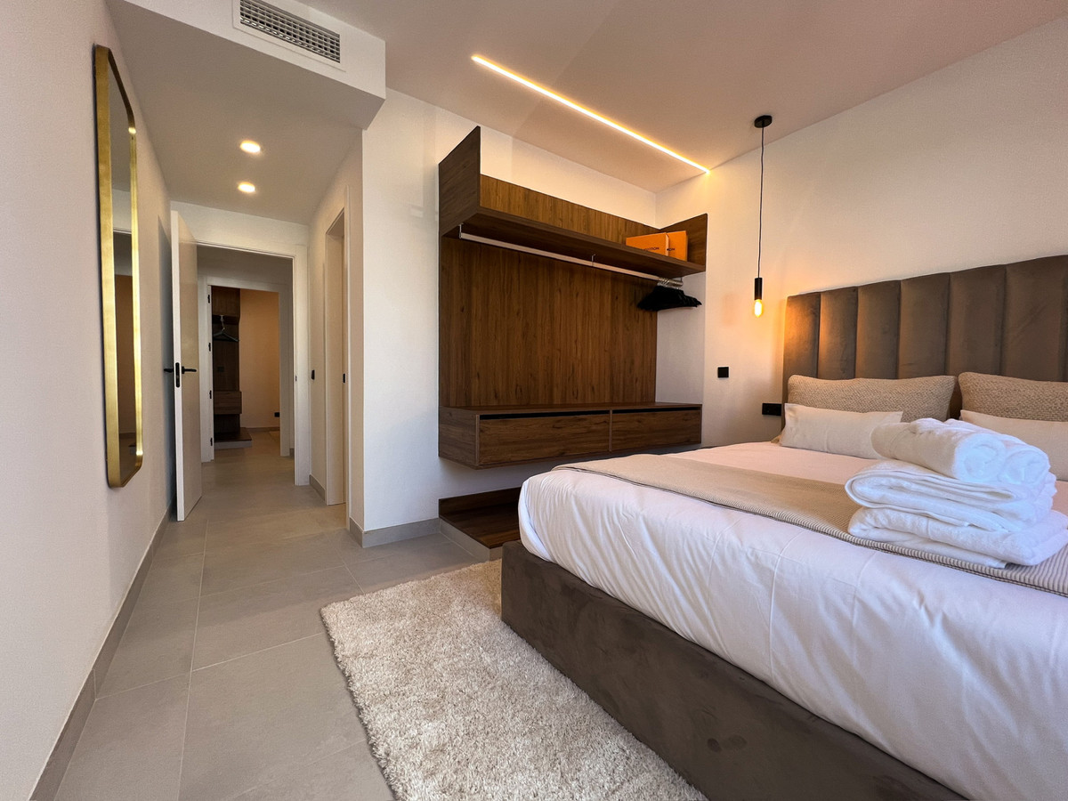 3 Bedroom Apartment for Sale in Nueva Andalucía — view 11