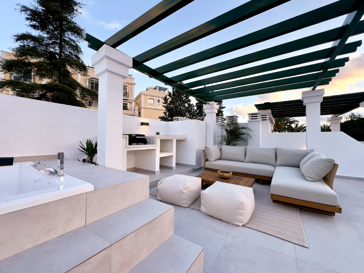 3 Bedroom Apartment for Sale in Nueva Andalucía — view 13