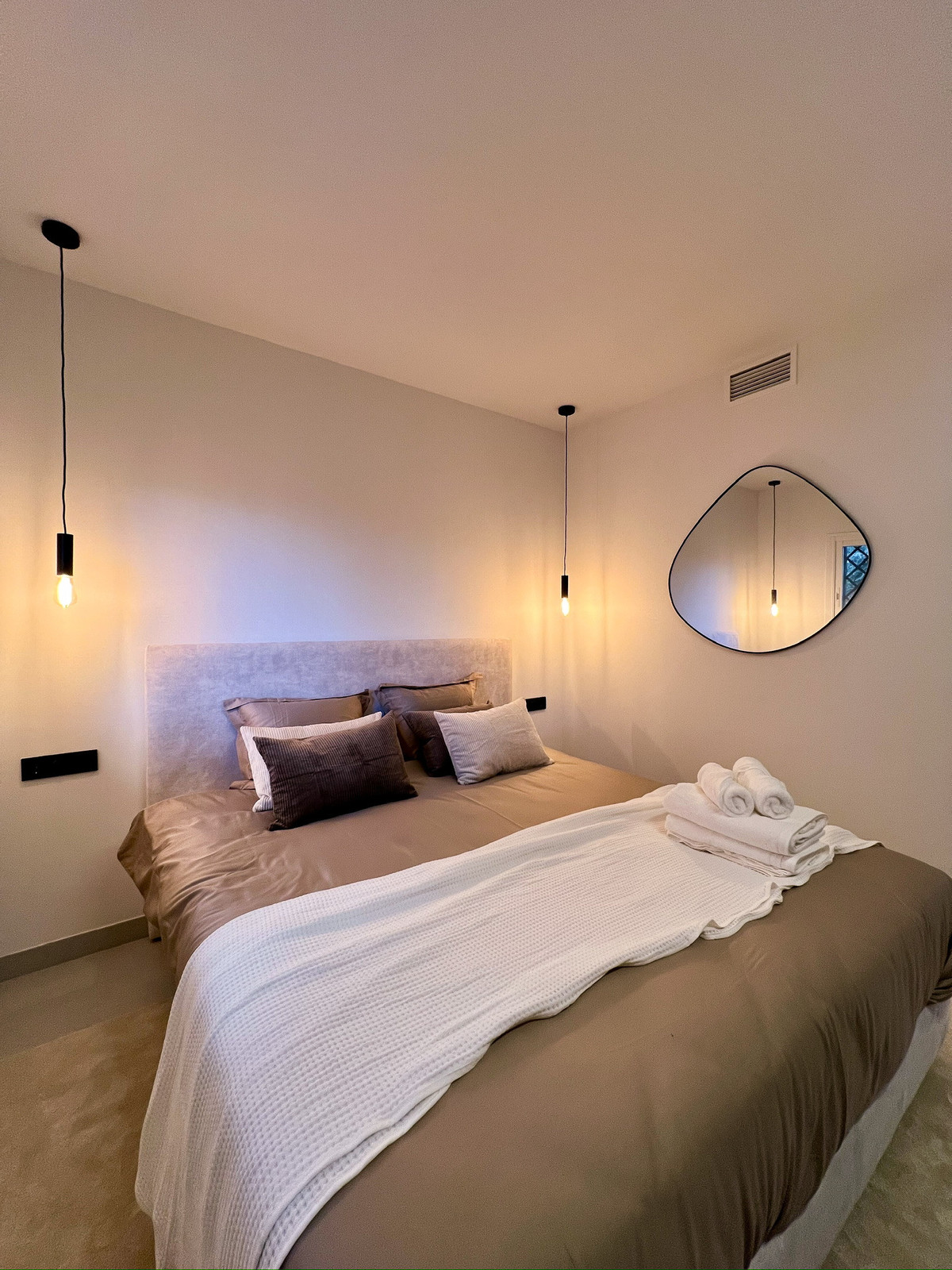3 Bedroom Apartment for Sale in Nueva Andalucía — view 16