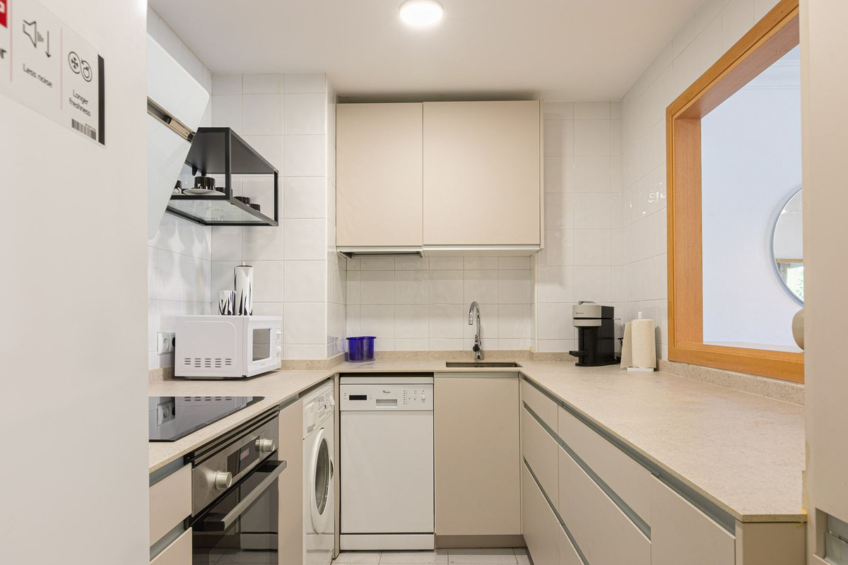 2 Bedroom Apartment for Sale in Puerto Banús