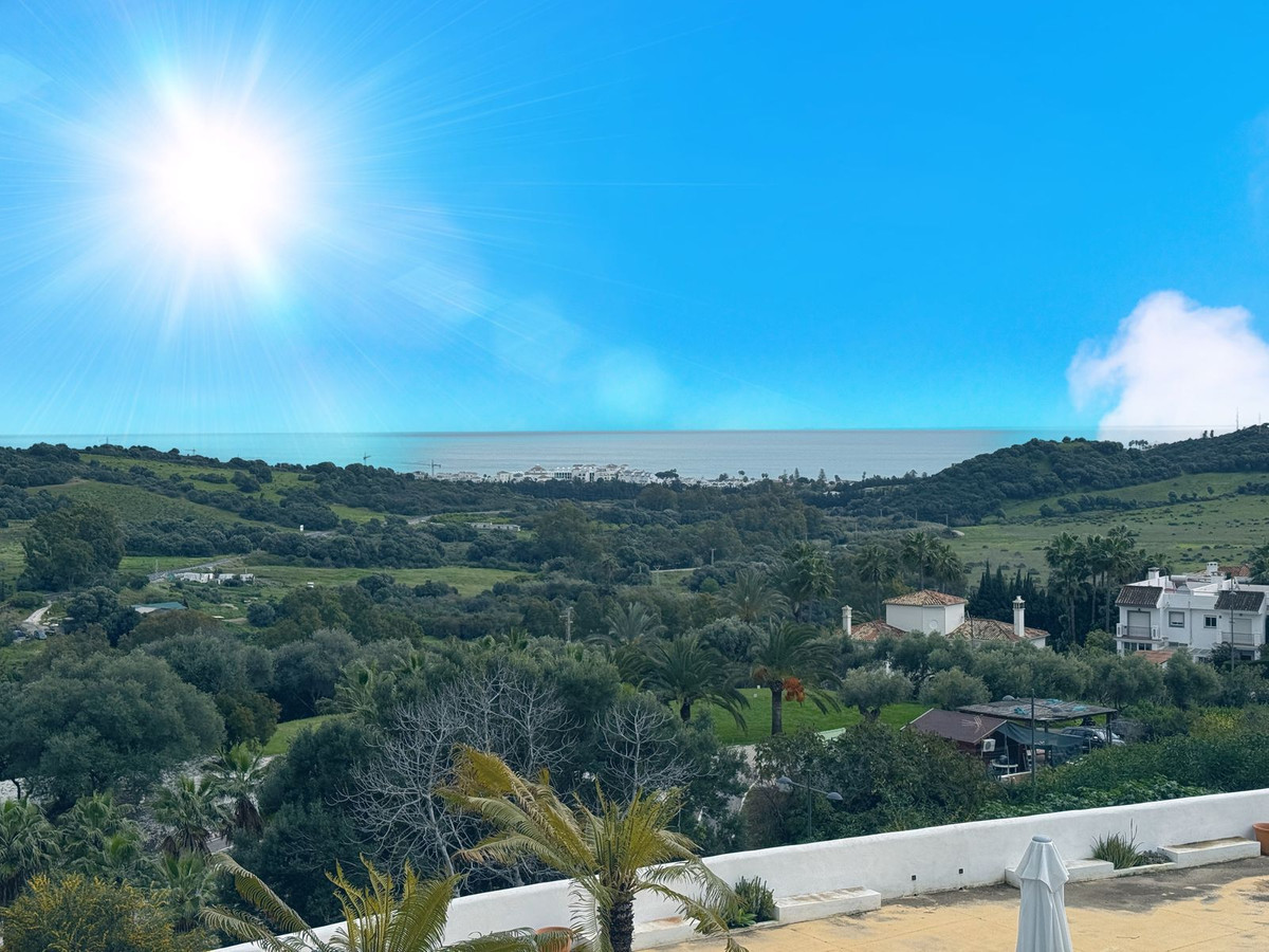 Plot for Sale in Estepona — 2