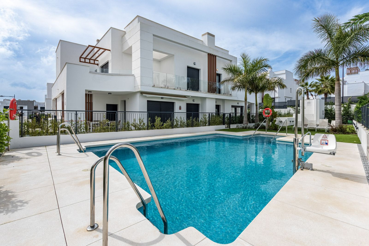 3 Bedroom Villa for Sale in Bel Air — 2